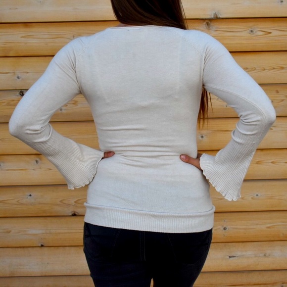 NEW- Vila Milano Cream Studded Sweater Flare Arms - Picture 12 of 12